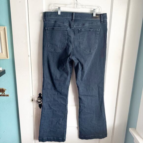 EXPRESS Conscious Edit Mid Rise Bootcut Stretch Size 16 Regular Darker Wash - Picture 6 of 11